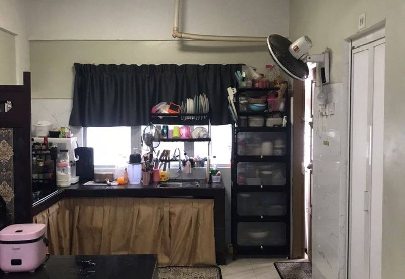 Full Loan Low Level Flat Taman Kajang Mewah 