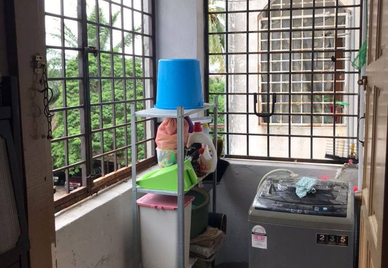 Full Loan Low Level Flat Taman Kajang Mewah 