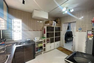 Apartment Teratai, Taman Sutera