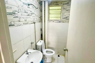 Apartment Teratai, Taman Sutera