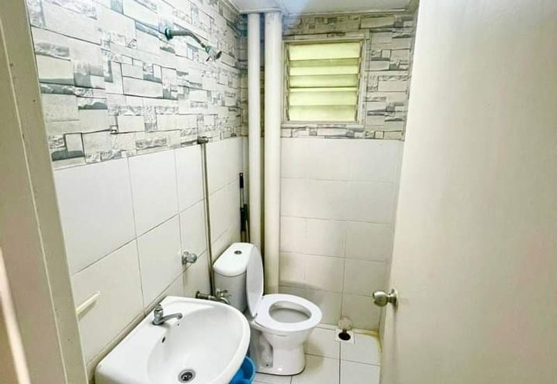 Apartment Teratai, Taman Sutera