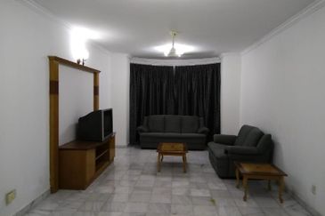 Endah Regal Condominium