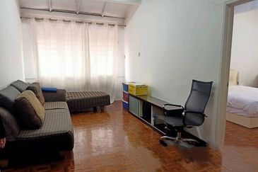 Corner Lot Anggerik Tainia Kota Kemuning 2 Storey Terrace Huge Side Land Renovated Extended For Sale