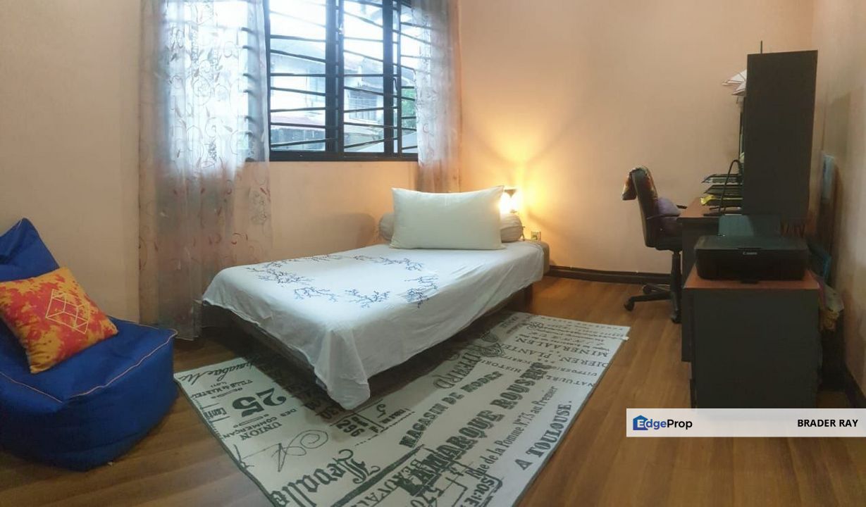 SUPERLINK 2-Storey Terrace House Seksyen 8 Shah Alam FULLY RENO Extended Kitchen FOR SALE, Selangor, Shah Alam