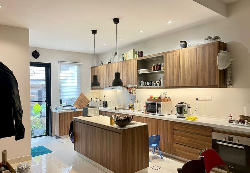 Saffron Hills @ Denai Alam