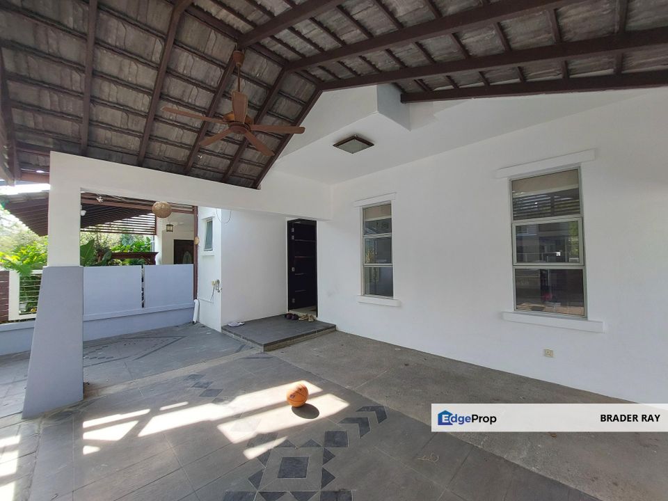 EXCEPTIONAL 3-Storey Semi-D Laman Seri Seksyen 13 Shah Alam Below MV near KGSAAS , Selangor, Shah Alam