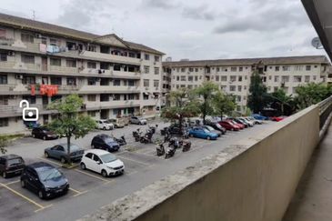 Subang Perdana Goodyear Court 2