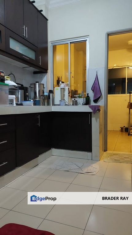 Apartment Taman Bukit Pelangi Subang Jaya Leasehold End Lot For Sale, Selangor, Subang Jaya