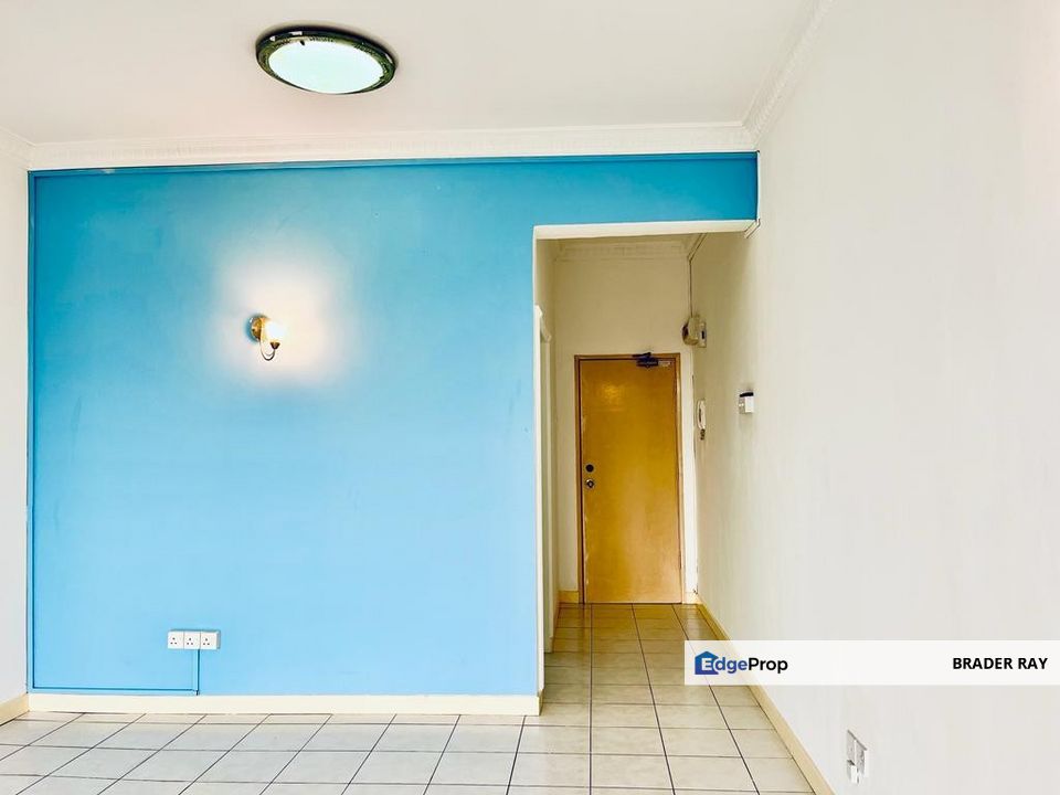 Impian Heights Condo Puchong Freehold Built-in Wardrobe Kitchen Cabinet For Sale , Selangor, Puchong