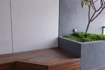 The Square @ One City