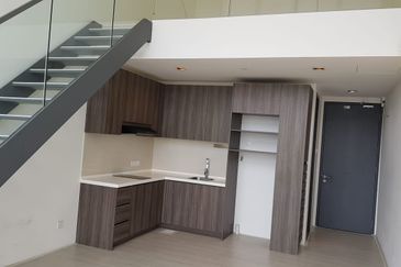 The Square @ One City