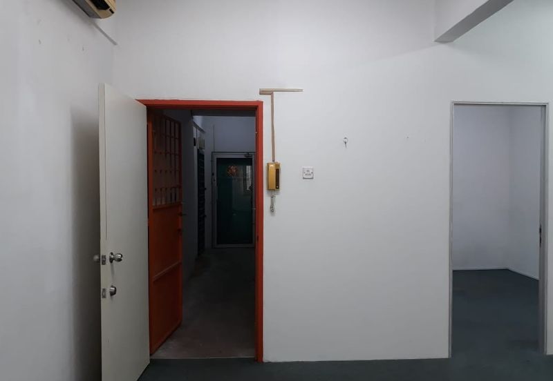 Megan Phoenix Business Centre