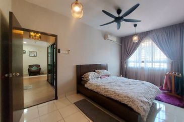 Indah Alam Condominium