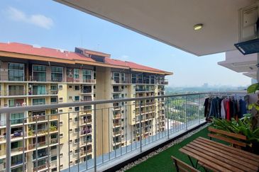 Indah Alam Condominium