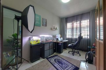 Indah Alam Condominium