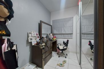 Indah Alam Condominium