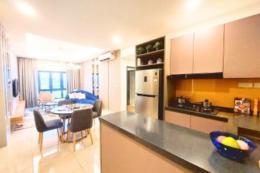 Padang Residence Kota Semarak