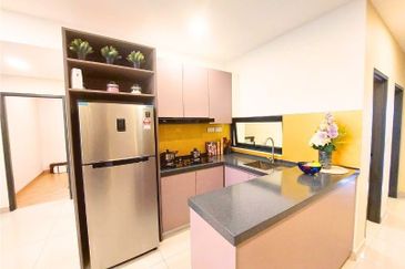 Padang Residence Kota Semarak