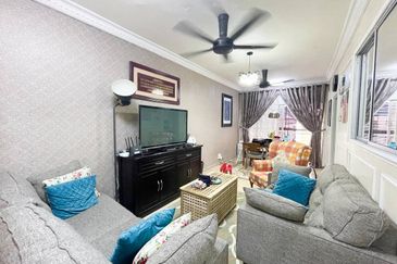 Residensi Bistaria, Ukay Bistari