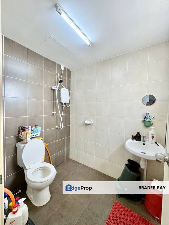 CORNER Unit De Bayu Apartment Setia Alam Selangor FOR SALE, Selangor, Shah Alam