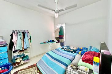 De Bayu Apartment @ Setia Alam