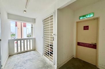 De Bayu Apartment @ Setia Alam