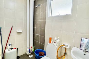 De Bayu Apartment @ Setia Alam