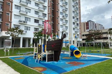 De Bayu Apartment @ Setia Alam