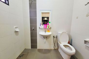 Jalan Setia Permai U13/42M