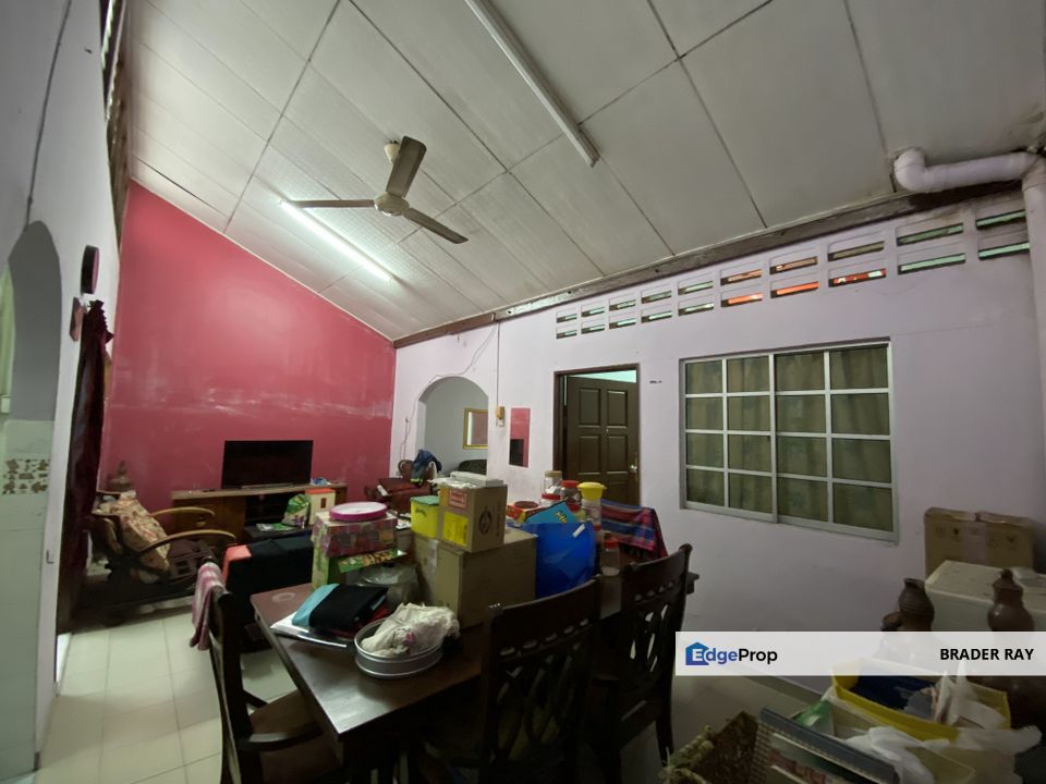 Renovated Single-Storey Terrace in Kelana Jaya SS5A – Prime Location at an Unbeatable Price!​, Selangor, Kelana Jaya