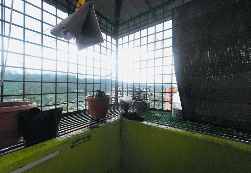 Menara Merak Kayangan