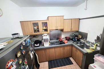 Pangsapuri Kristal (Crystal Tower), Taman Bukit Indah