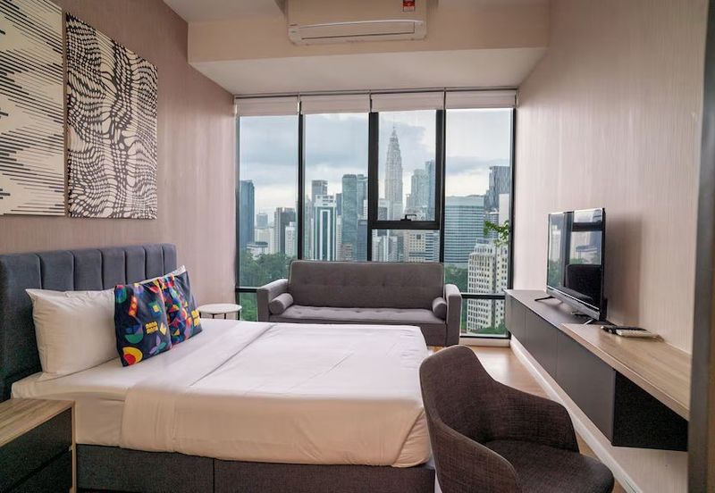 EXSIM | Ceylonz Suites