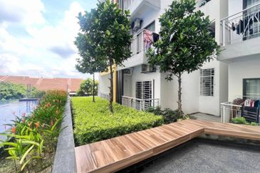 Bandar Pinggiran Subang