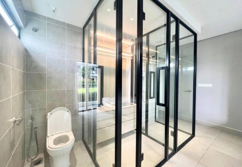 Bandar Pinggiran Subang