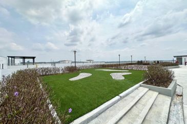 Bandar Pinggiran Subang