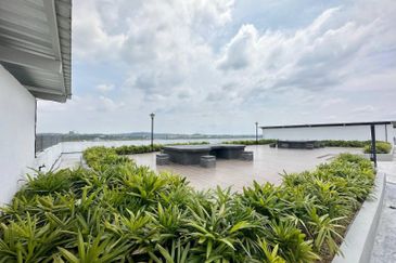 Bandar Pinggiran Subang