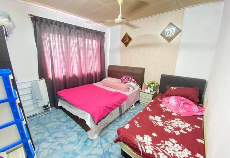 Taman Sungai Kapar Indah