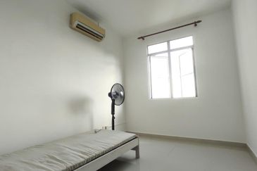 Pangsapuri Kristal (Crystal Tower), Taman Bukit Indah