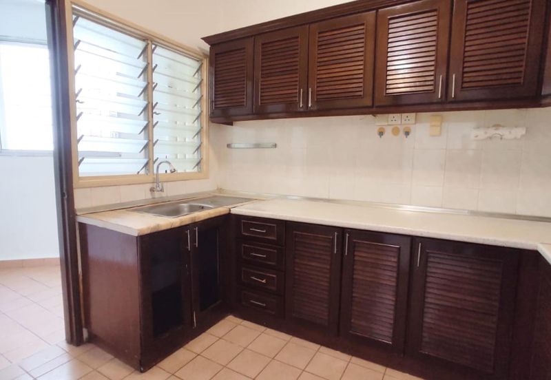 Pangsapuri Kristal (Crystal Tower), Taman Bukit Indah