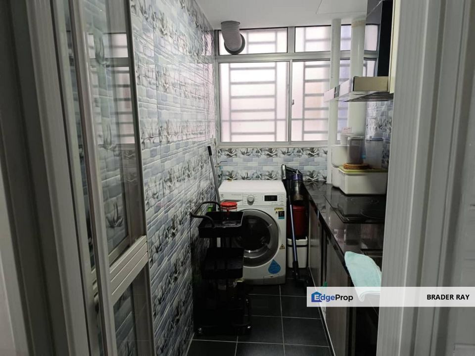 MURAH Apartment Sentrovue near Econsave Bandar Puncak Alam Selangor FOR SALE, Selangor, Bandar Puncak Alam