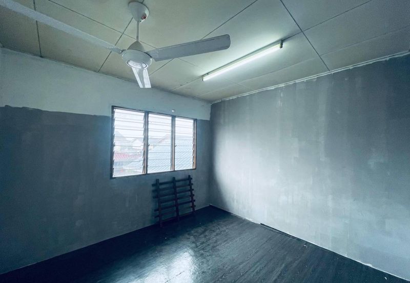 Taman Sungai Kapar Indah