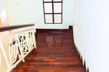 SUBANG BESTARI Double Storey Terrace House For Sale 