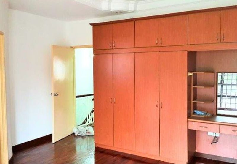 SUBANG BESTARI Double Storey Terrace House For Sale 