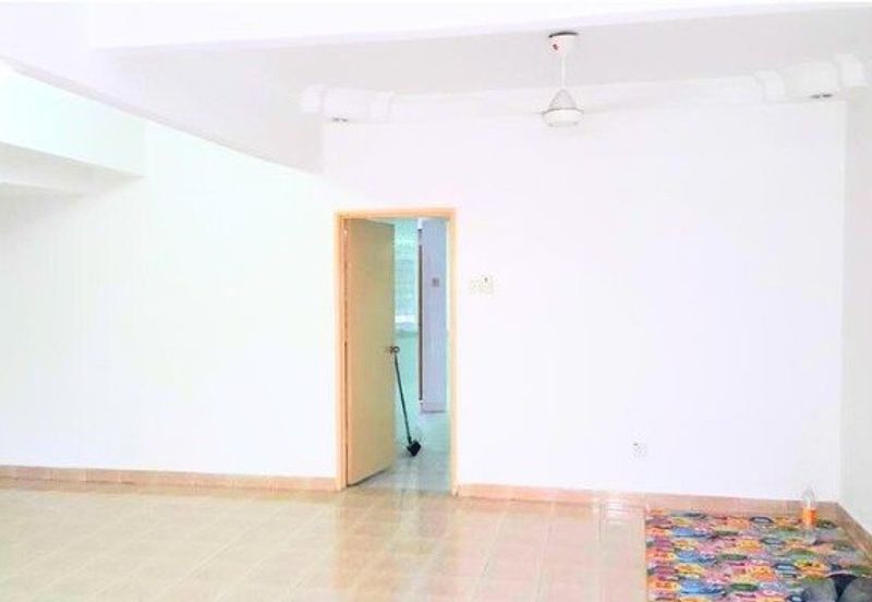 SUBANG BESTARI Double Storey Terrace House For Sale 