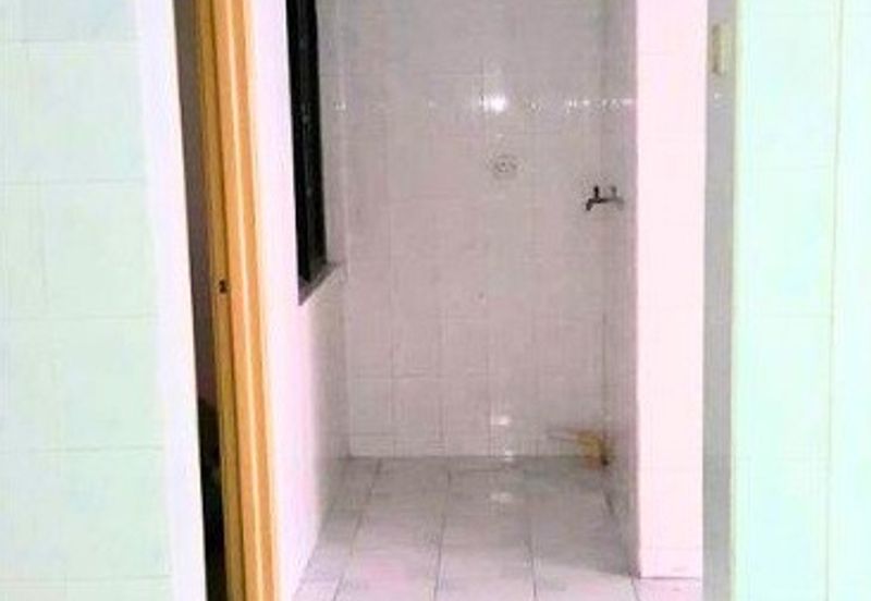 SUBANG BESTARI Double Storey Terrace House For Sale 