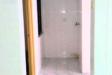 SUBANG BESTARI Double Storey Terrace House For Sale 