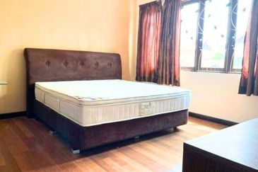 SUNWAY UTAMA Corner 3-Storey Bungalow Bandar Sunway Selangor FOR SALE