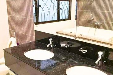 SUNWAY UTAMA Corner 3-Storey Bungalow Bandar Sunway Selangor FOR SALE