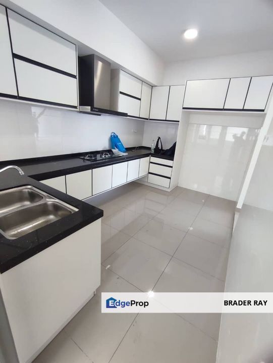 FREEHOLD E Park Residences (Type A) Taman Sri Putra Mas Sg Buloh Selangor FOR SALE, Selangor, Sungai Buloh